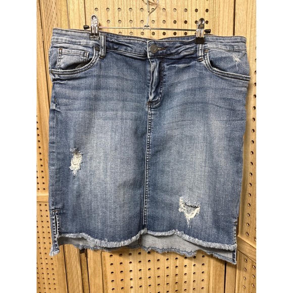 Kut from the Kloth Dresses & Skirts - Kut from the Kloth Womens 14W Blue Distressed Denim Skirt Frayed Hem Medium Wash